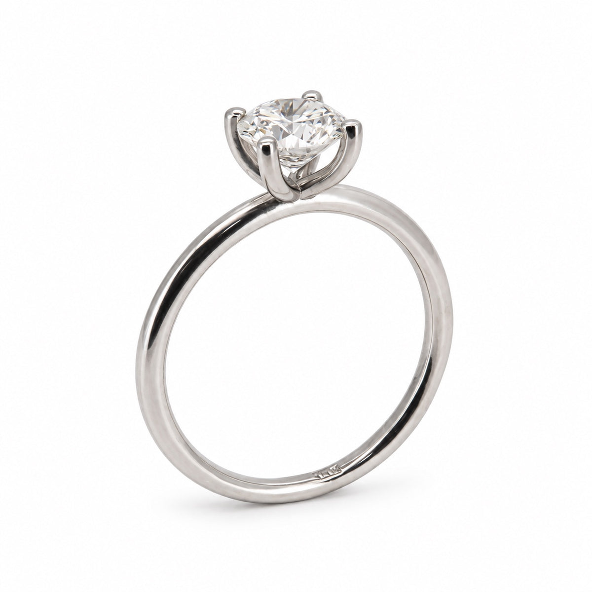 PESO 10065 round solitaire ring, rear three-quarter view, 14K white gold