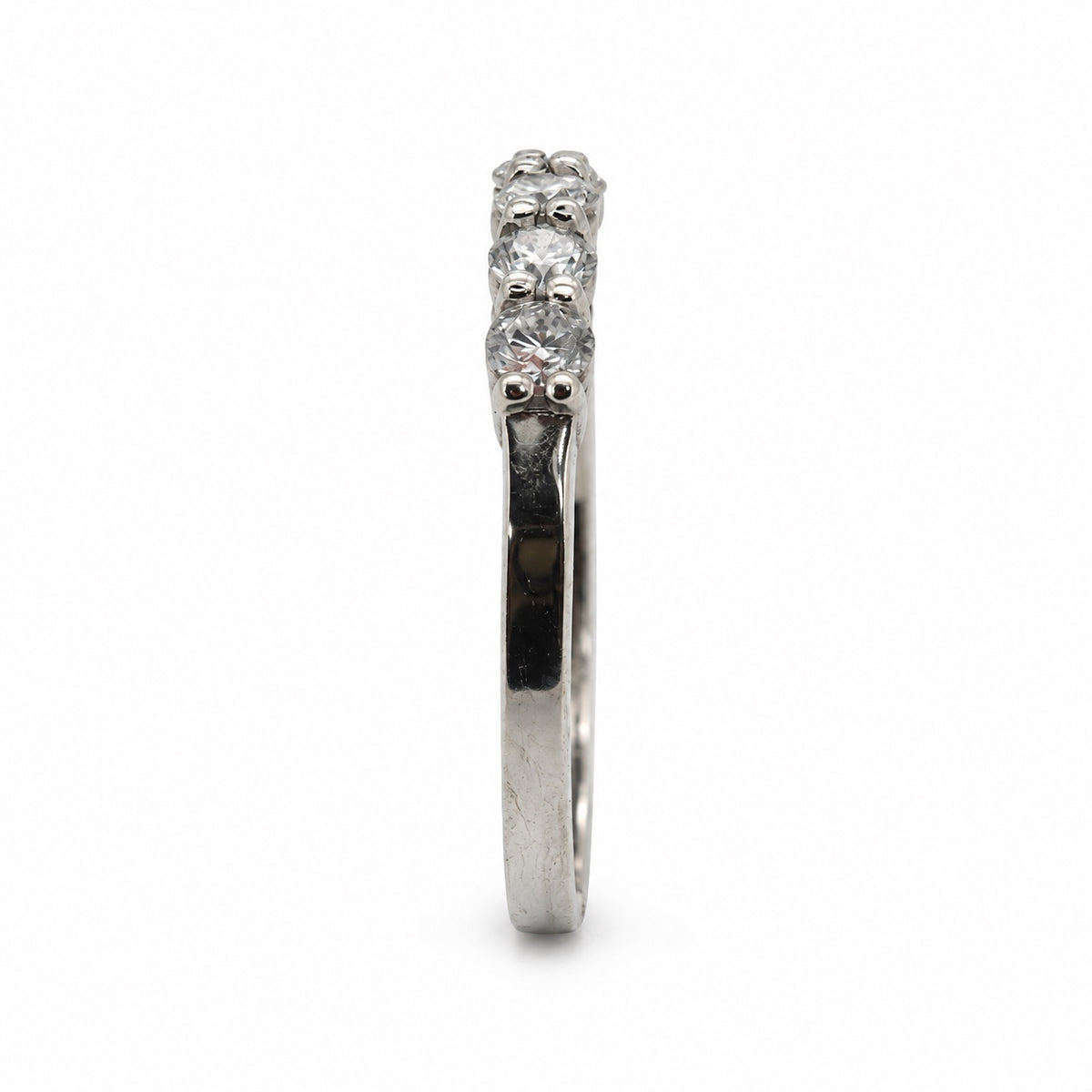 Five-stone round diamond ring, view 3