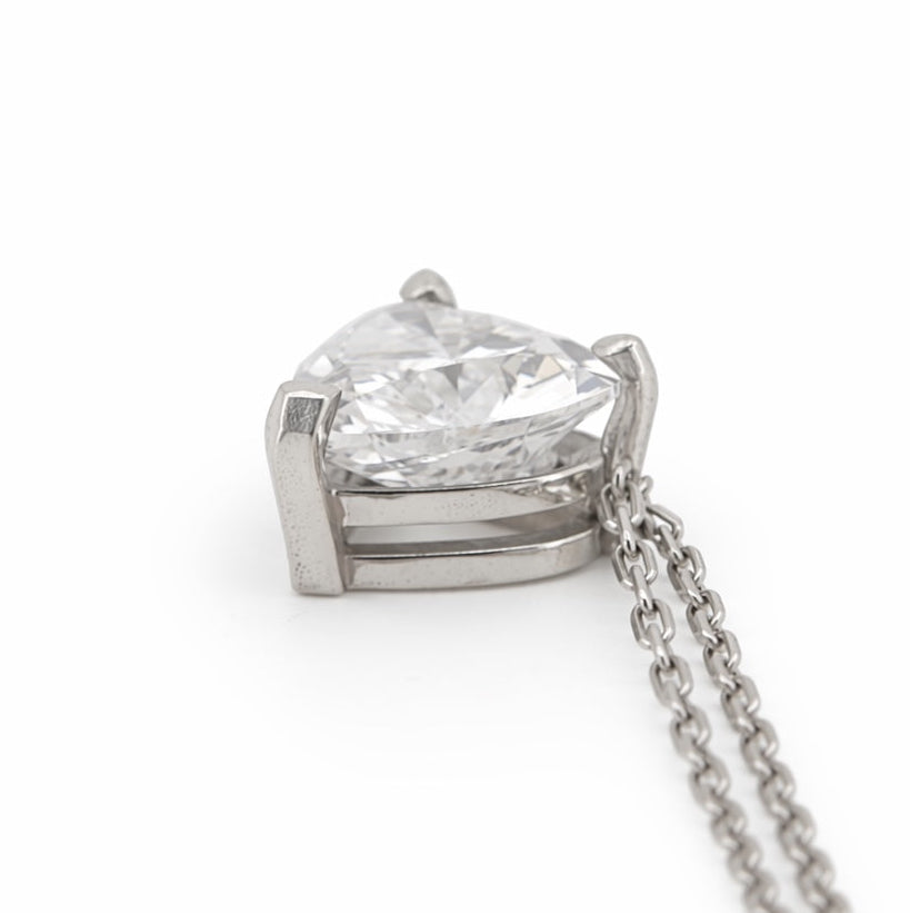 Heart-shaped lab-grown diamond pendant in 14K white gold, side profile