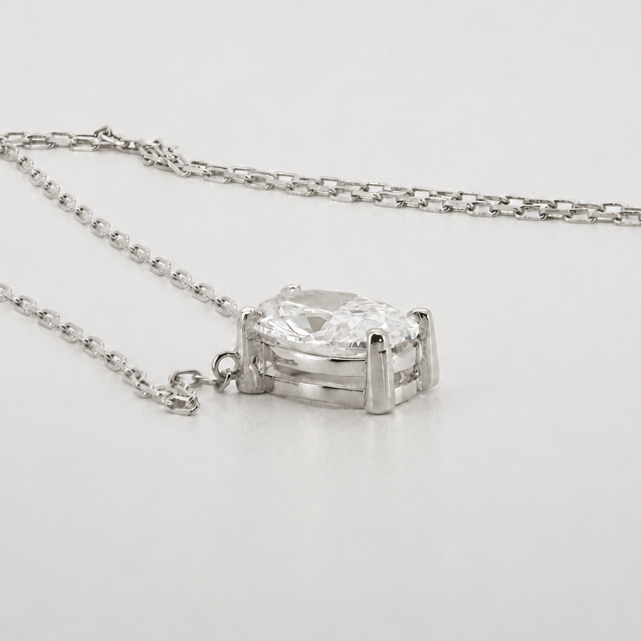 White-gold visualization of the oval diamond pendant necklace, side profile #Metal_14K White Gold