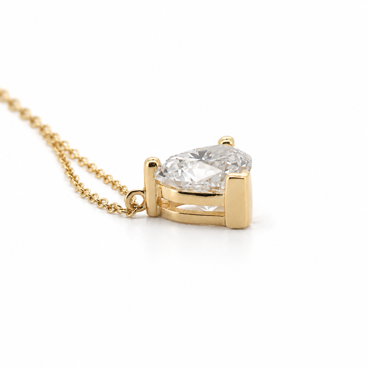 PESO 10059 heart solitaire pendant necklace, side view of the heart setting and basket, 14K yellow gold