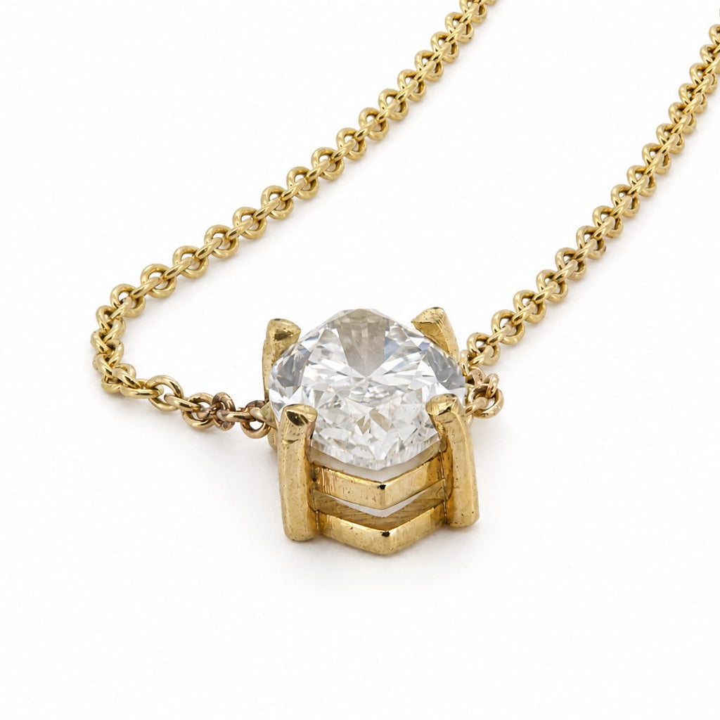 Pear-shaped drop pendant necklace in 14K yellow gold, view 3